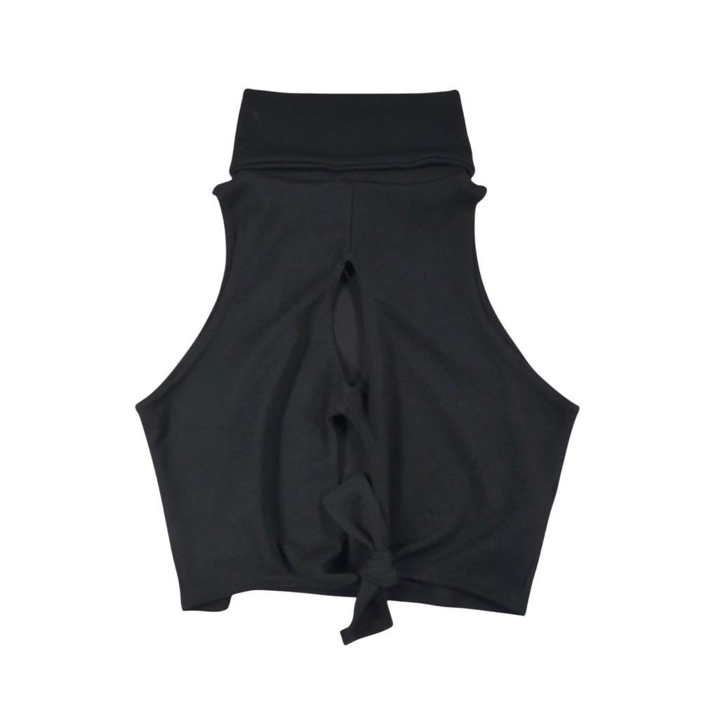 PrettyLittleThing Plus Size Crop Top‎ High Neck Cutout Tie Front Sleeveless Chic
